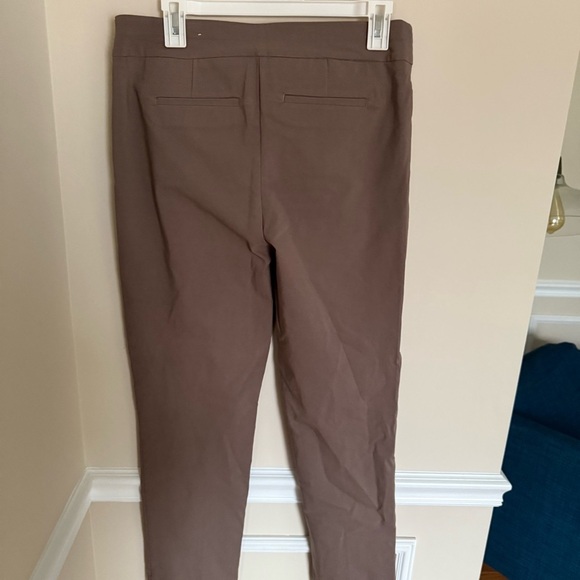 Chico’s Women’s Dried Mushroom Brigitte™ Slim Full-Length Trouser Pants Size 8R - Picture 7 of 15